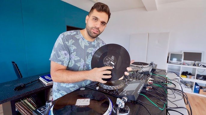 How to Start DJing with Vinyl Records