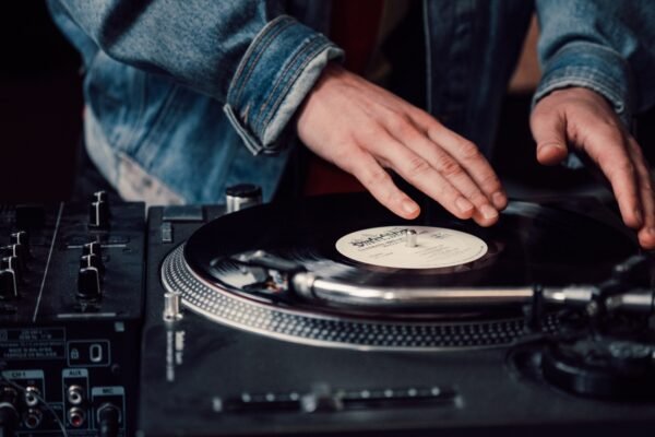 The History and Legacy of Vinyl DJing