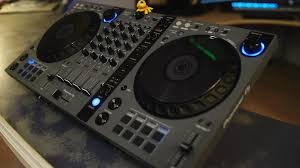 Top Brands for Professional DJ Equipment